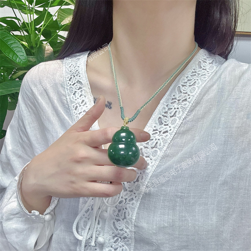 The Jewelry & Watches - Natural Hetian Jade Gourd Pendant Necklace