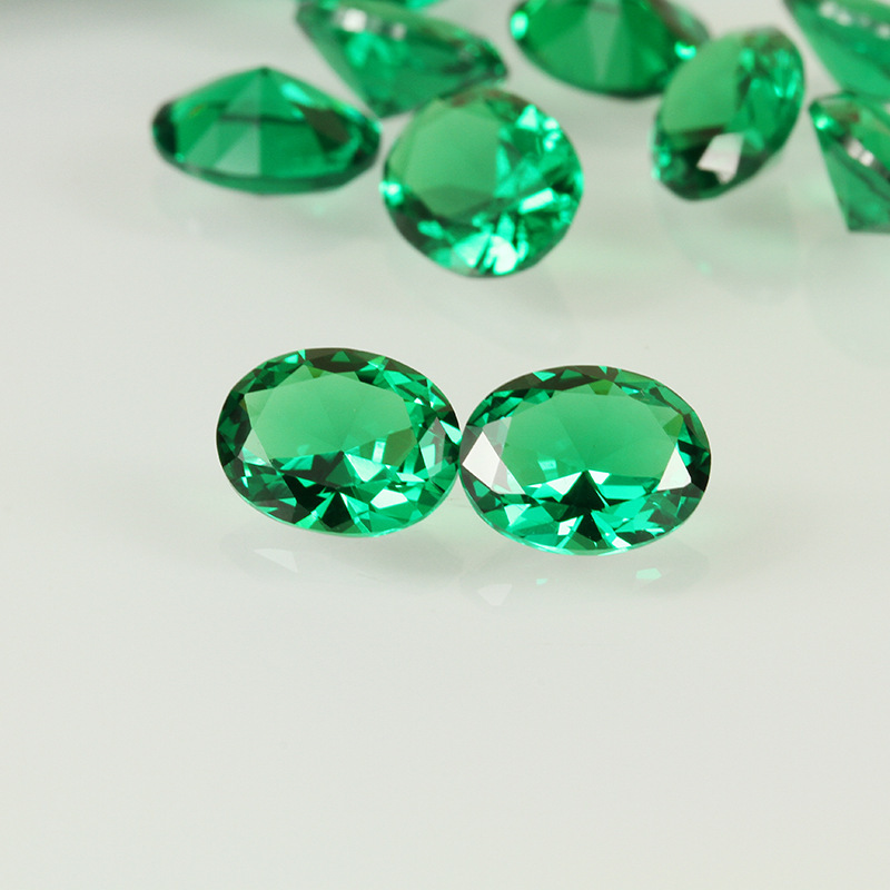 Pretty Emerald Green Oval Cut  - Turquoise Stone Ring 评论和价格
